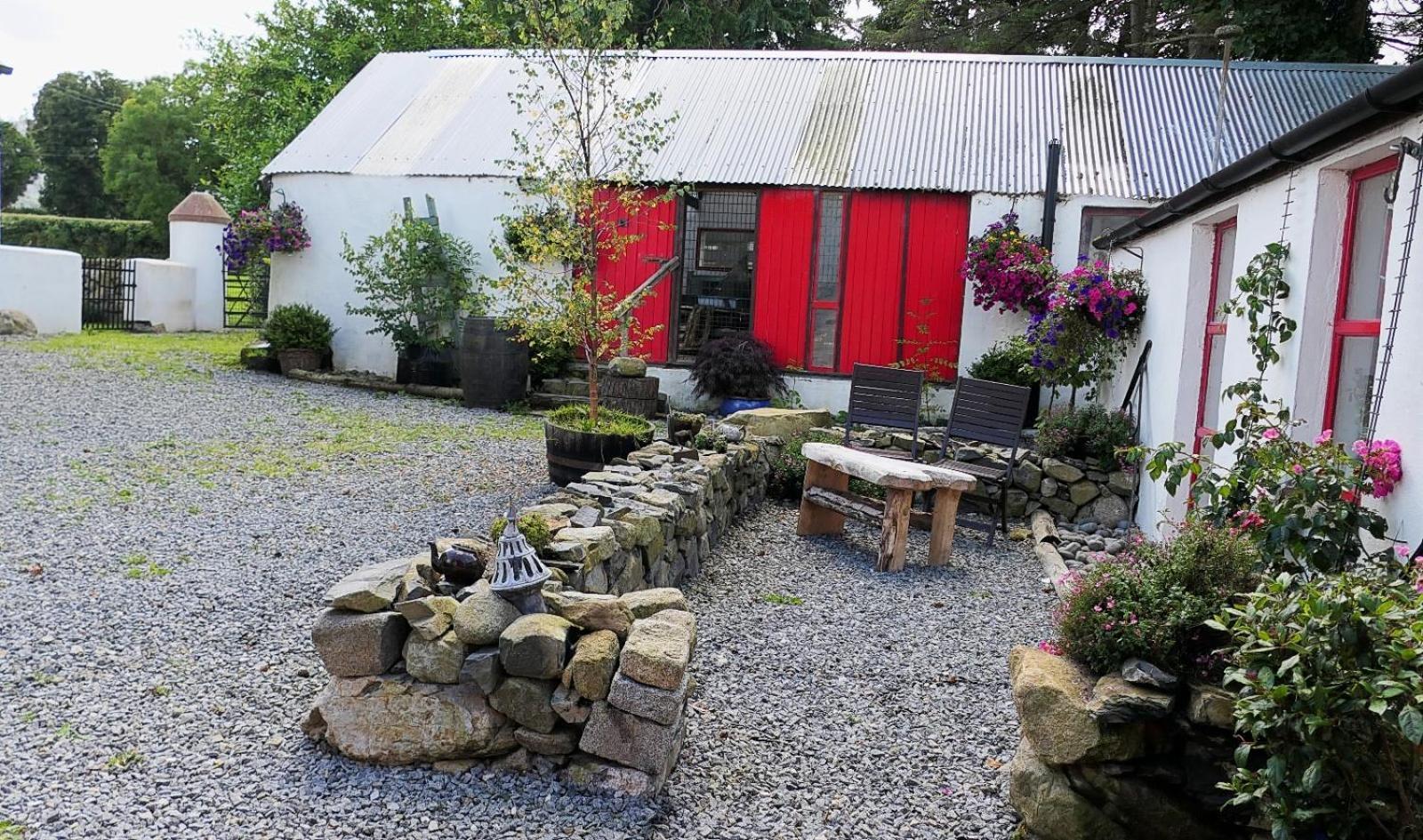 Stone Wall Cottage 캐슬월란 외부 사진